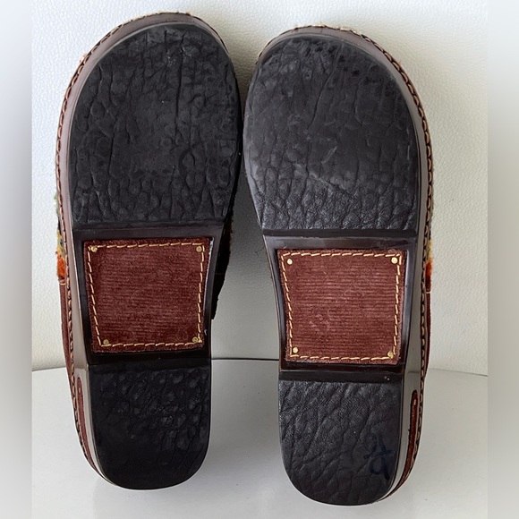 Born Kimmy Size 7 Wool Southwestern Serape Clogs Mules Shoes Brown Multicolor - Picture 12 of 14